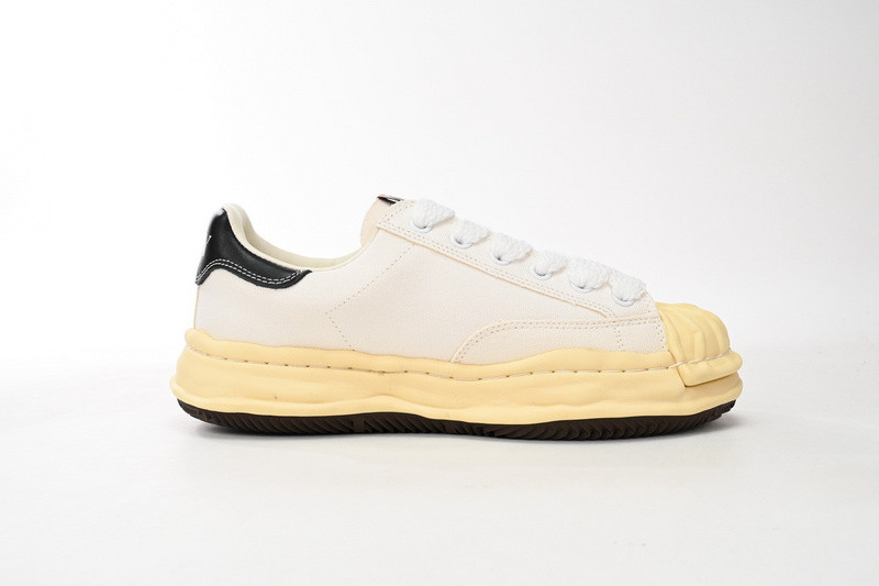mmy sneaker 0038