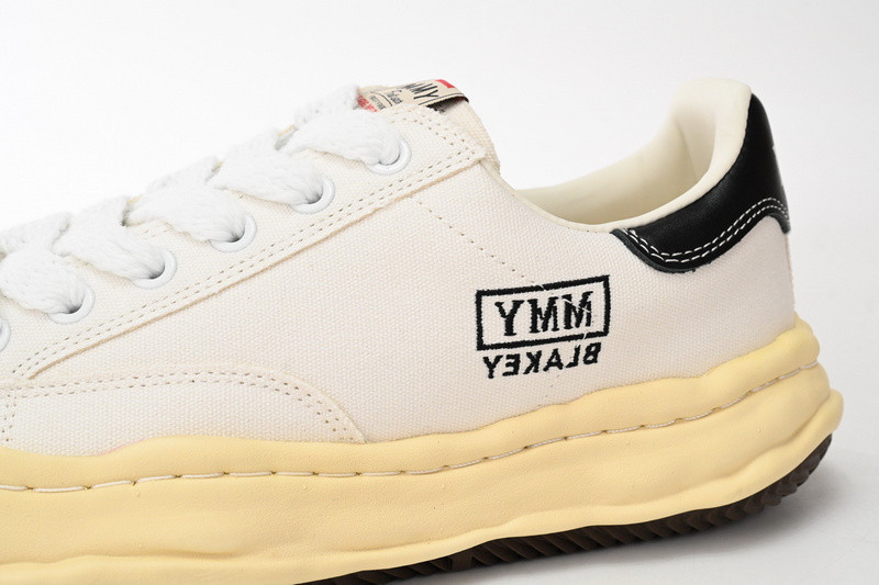 mmy sneaker 0038