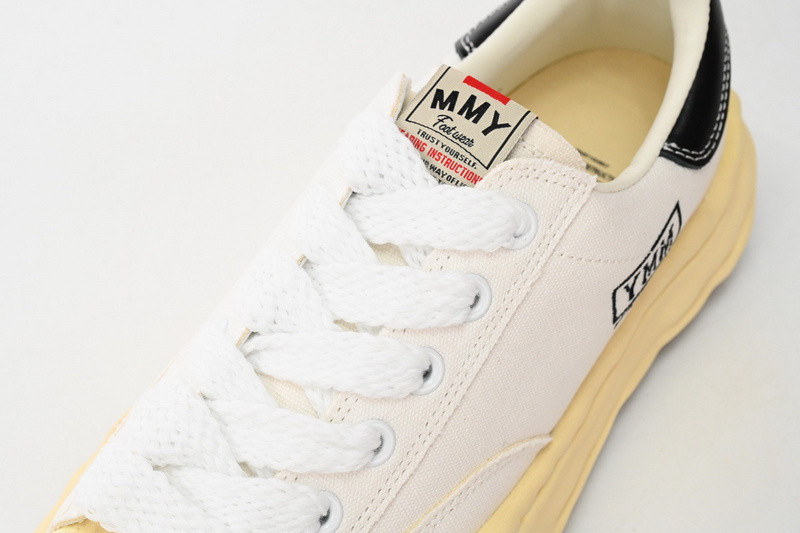 mmy sneaker 0038