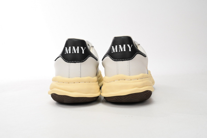 mmy sneaker 0039