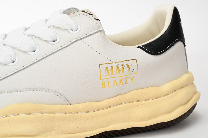 mmy sneaker 0039