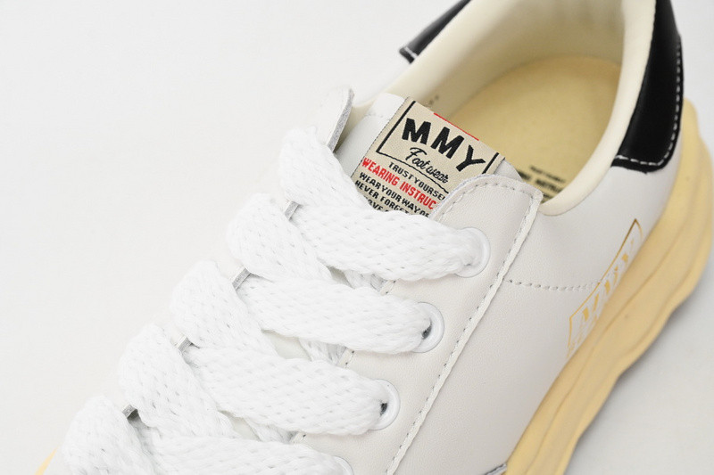 mmy sneaker 0039