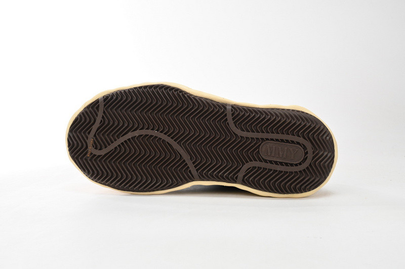 mmy sneaker 0040