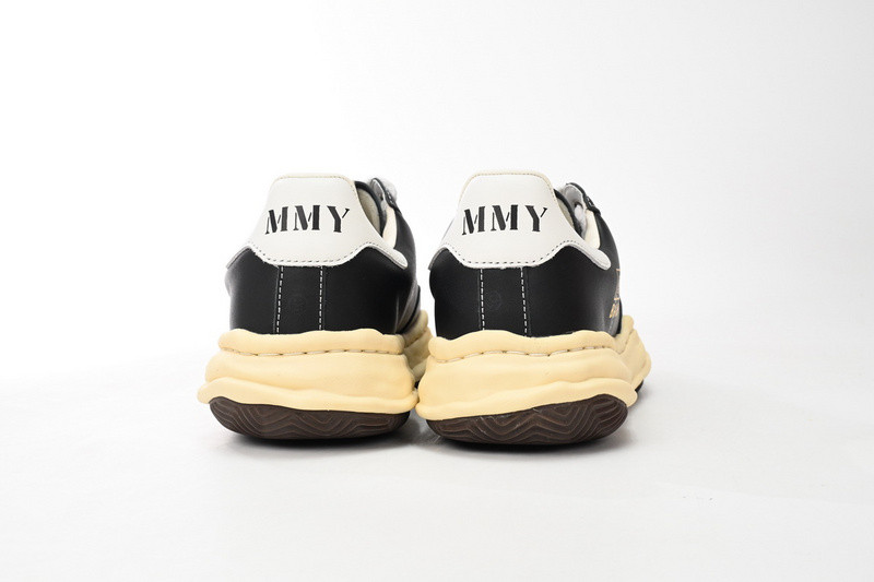 mmy sneaker 0040