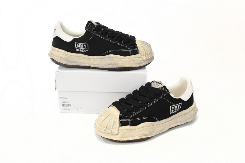 mmy sneaker 0041