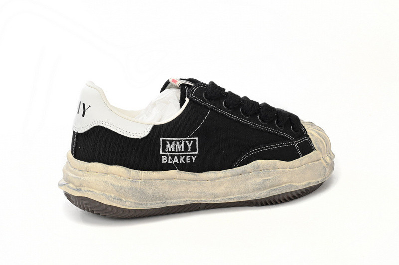 mmy sneaker 0041