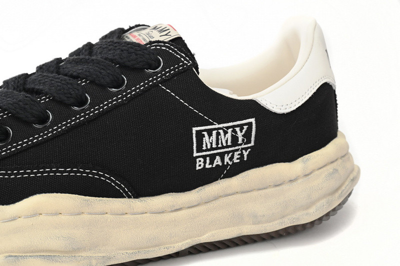 mmy sneaker 0041