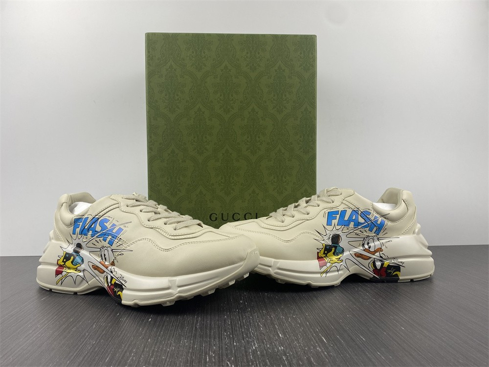 G*u*i sneaker pink with duck