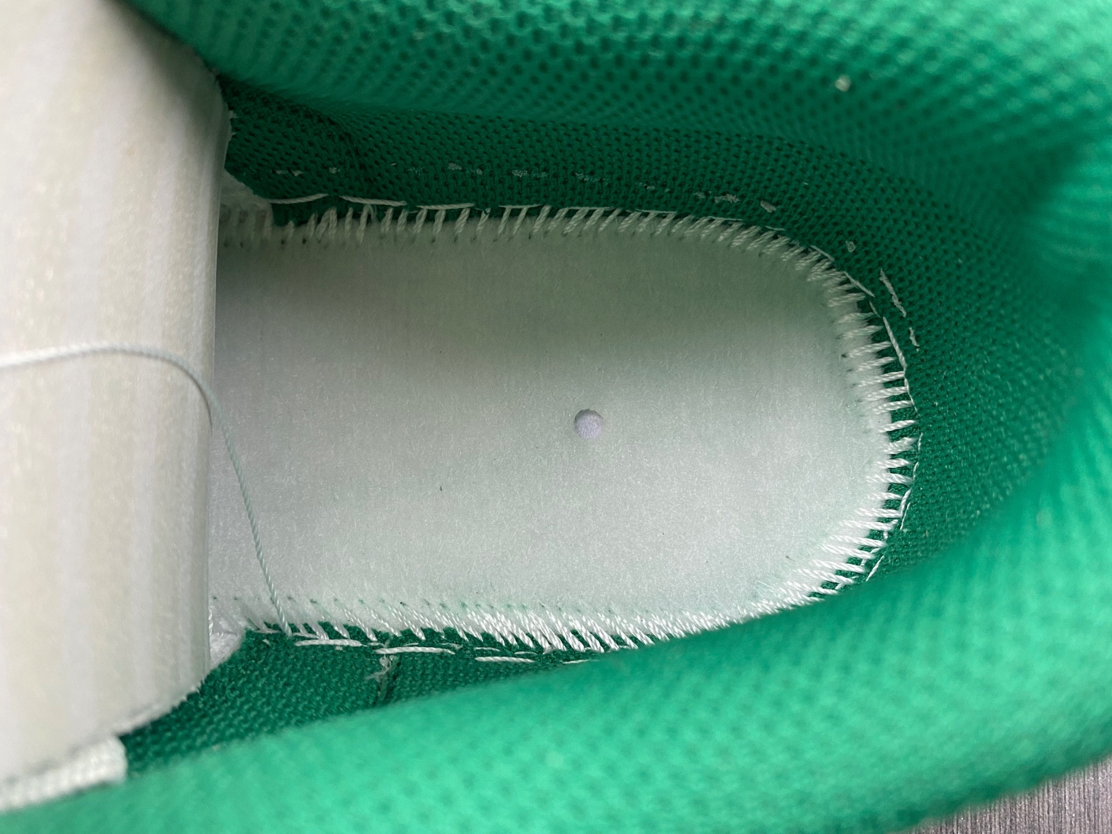 nike dunk low malachite university gold (w) fb7173-131