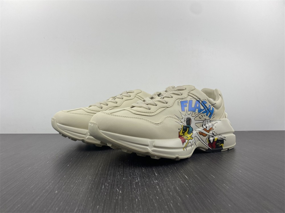 G*u*i sneaker pink with duck