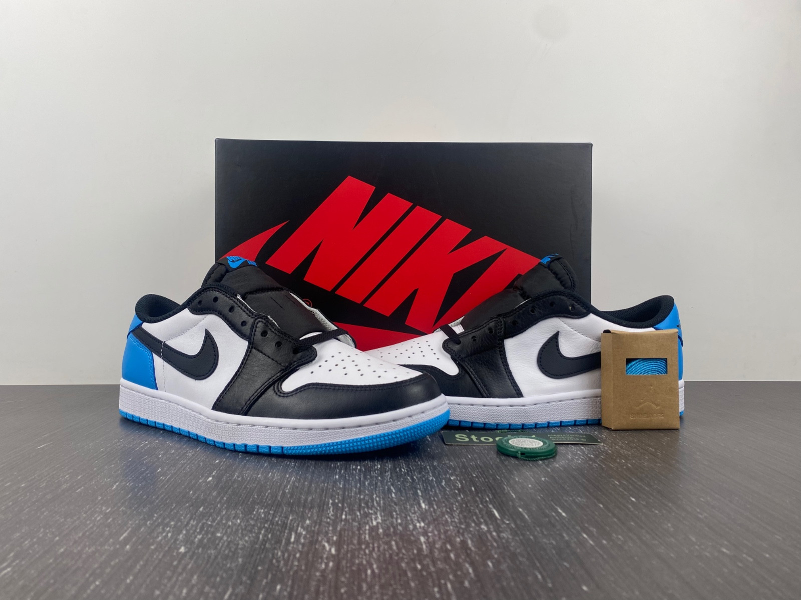 jordan 1 retro low og unc - cz0790-104