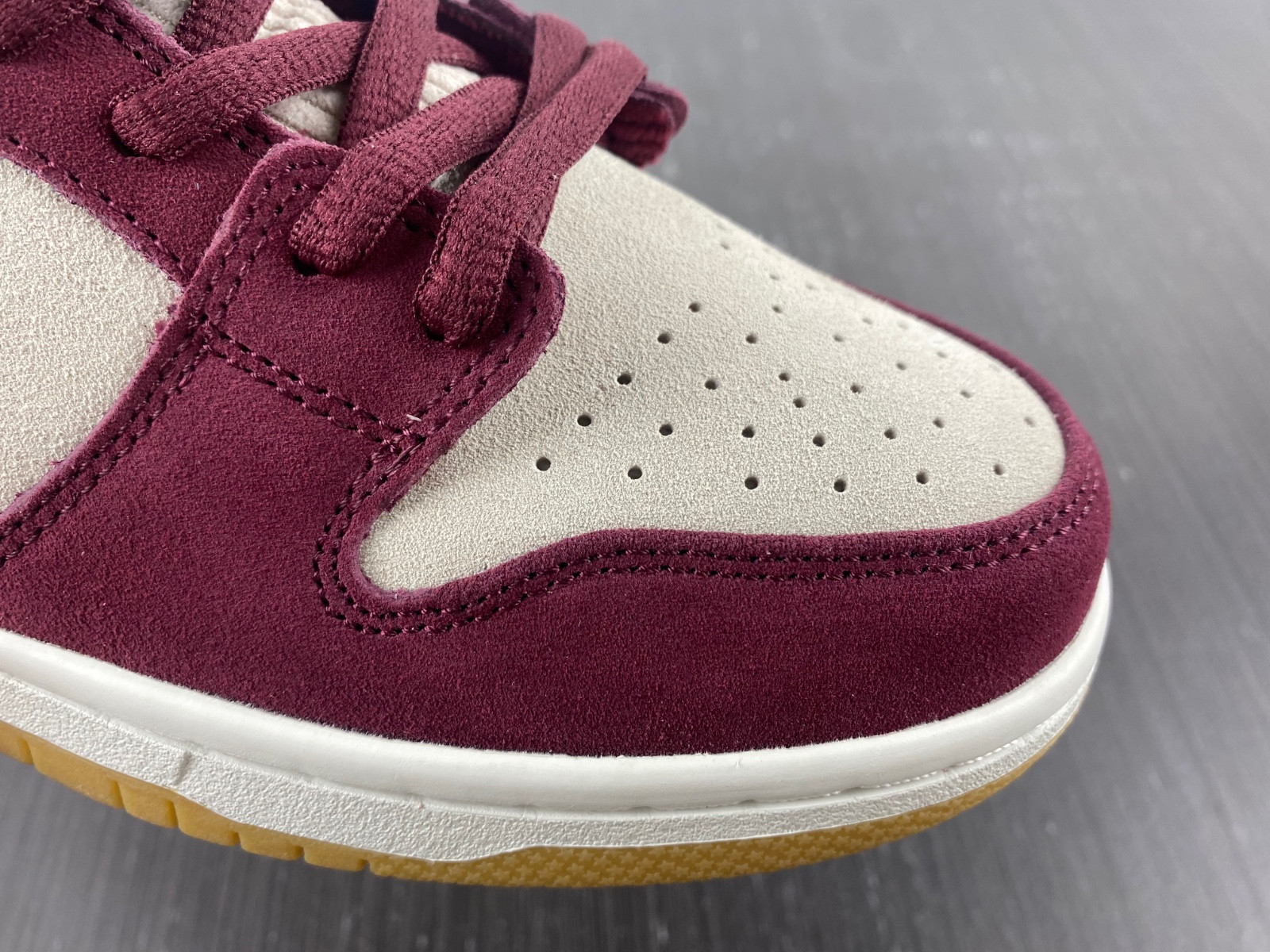 nike sb dunk low "skate like a girl dx4589-600