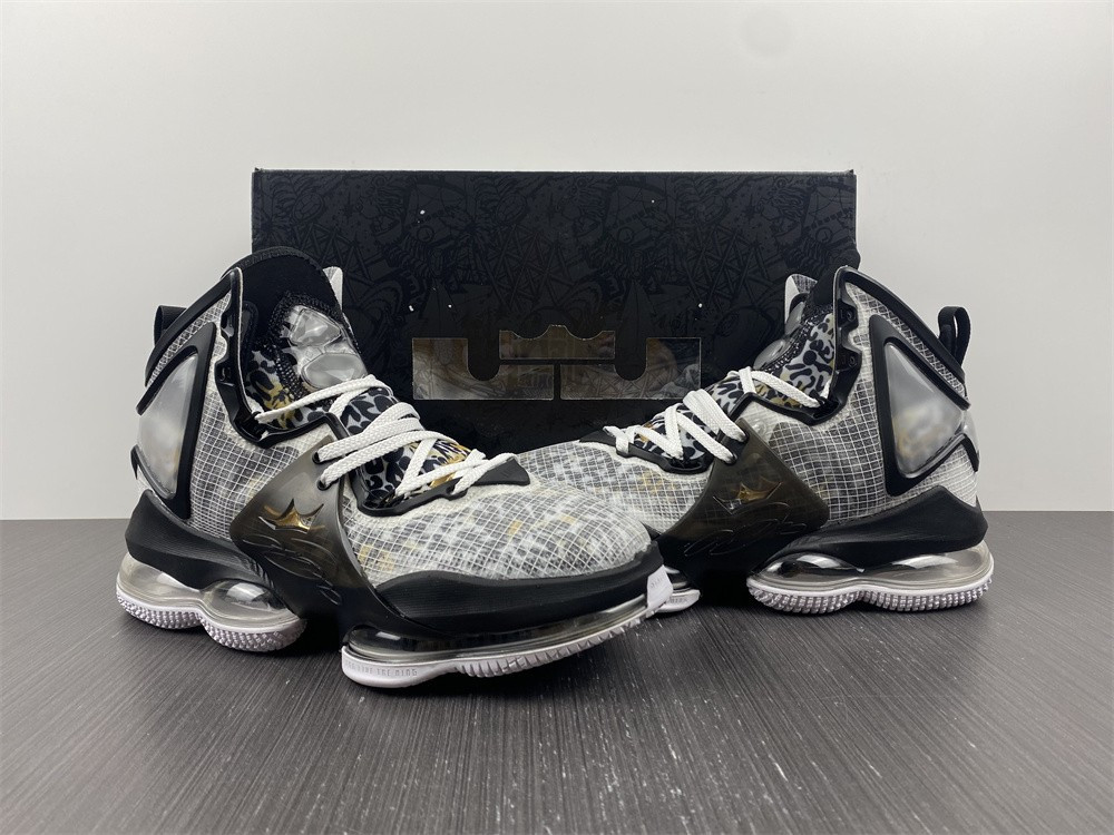 nike lebron 19 leopard dc9340-100