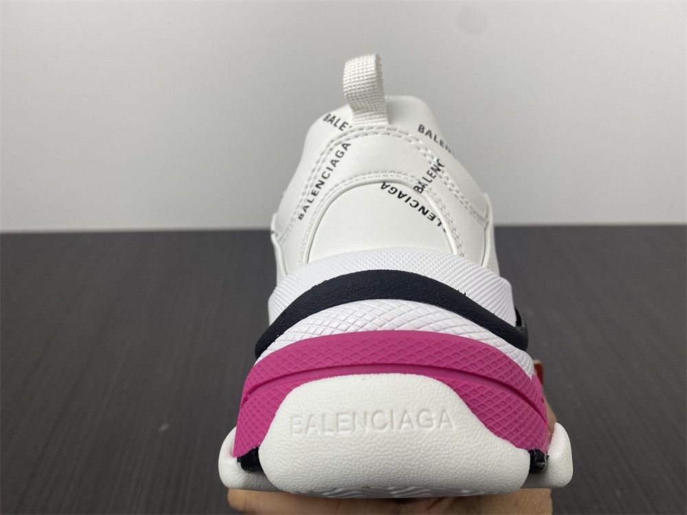 Ba*len*cia*ga sneaker triple.s allover 524039 w2fa4 9155