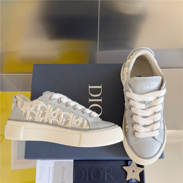 D*or b33 sneaker