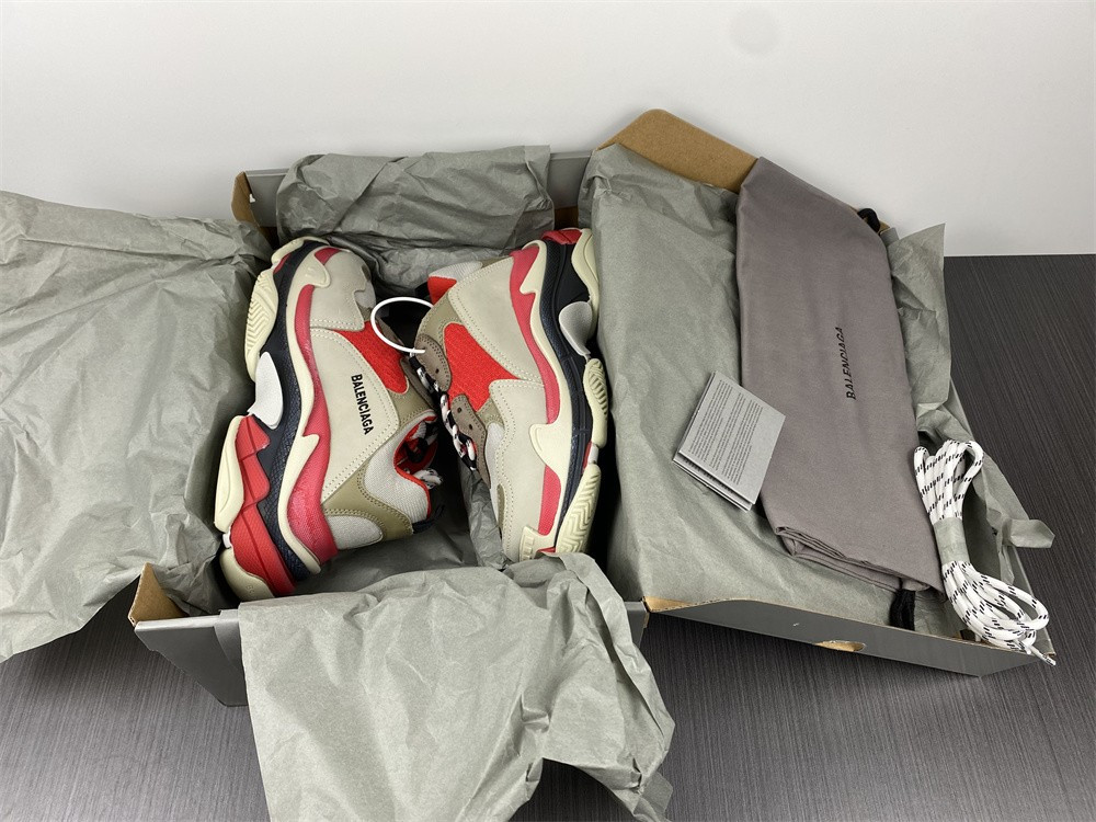 Ba*len*cia*ga triple s white red black 1.0 sneaker