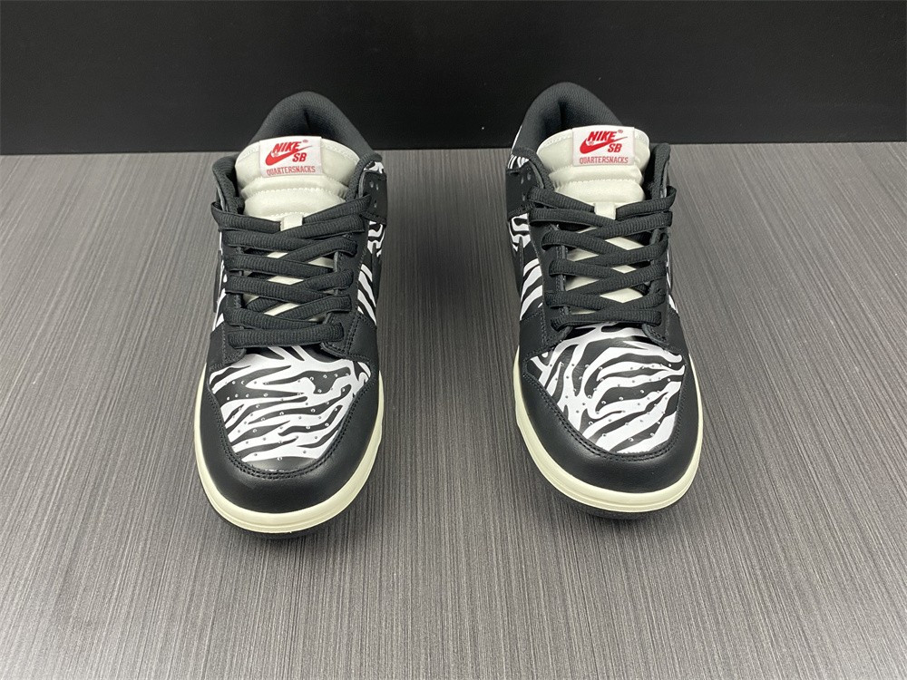 quartersnacks x nk sb dunk " zebra" dm3510-001