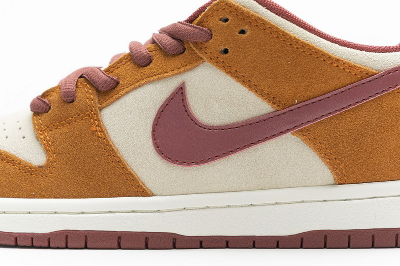 nike sb dunk low pro dark russet cedar bq6817-202