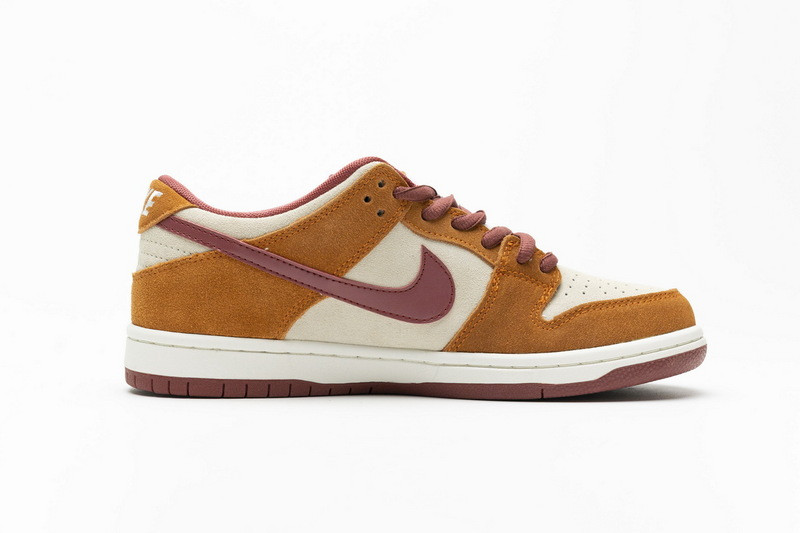 nike sb dunk low pro dark russet cedar bq6817-202