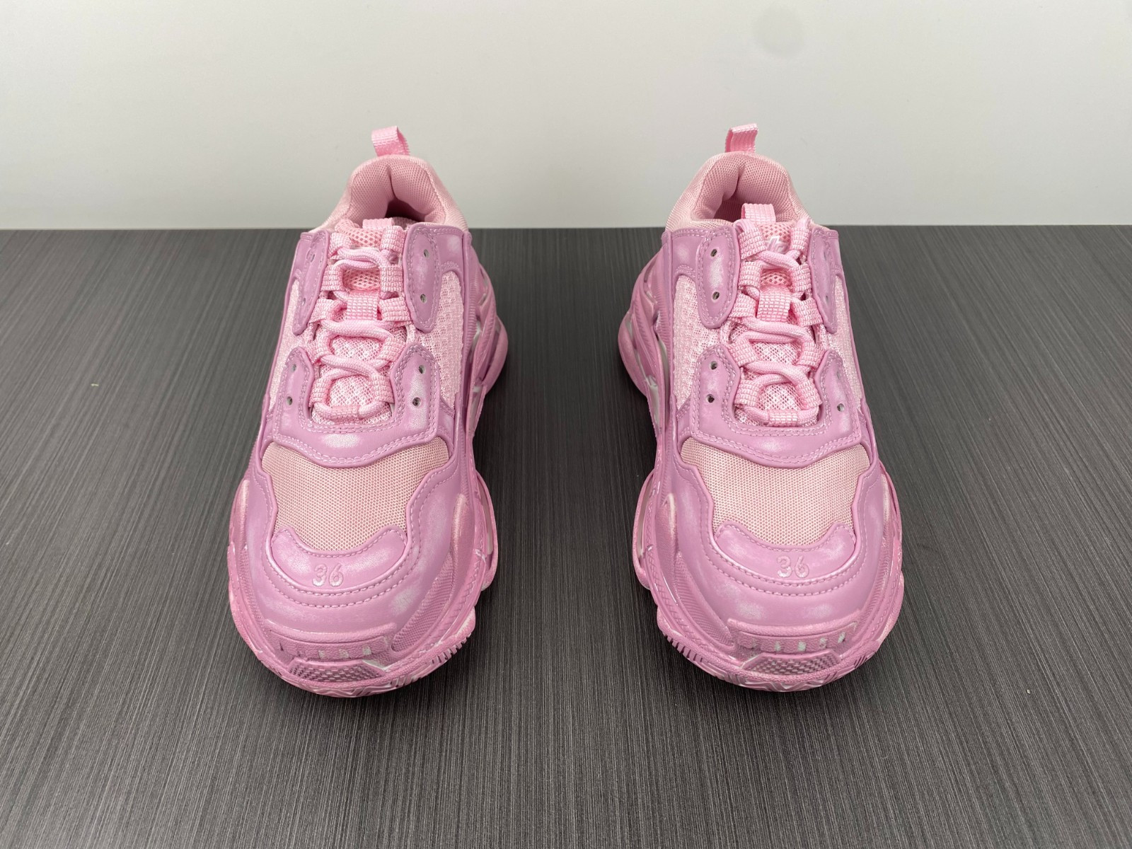 Ba*len*cia*ga triple s pink sneaker