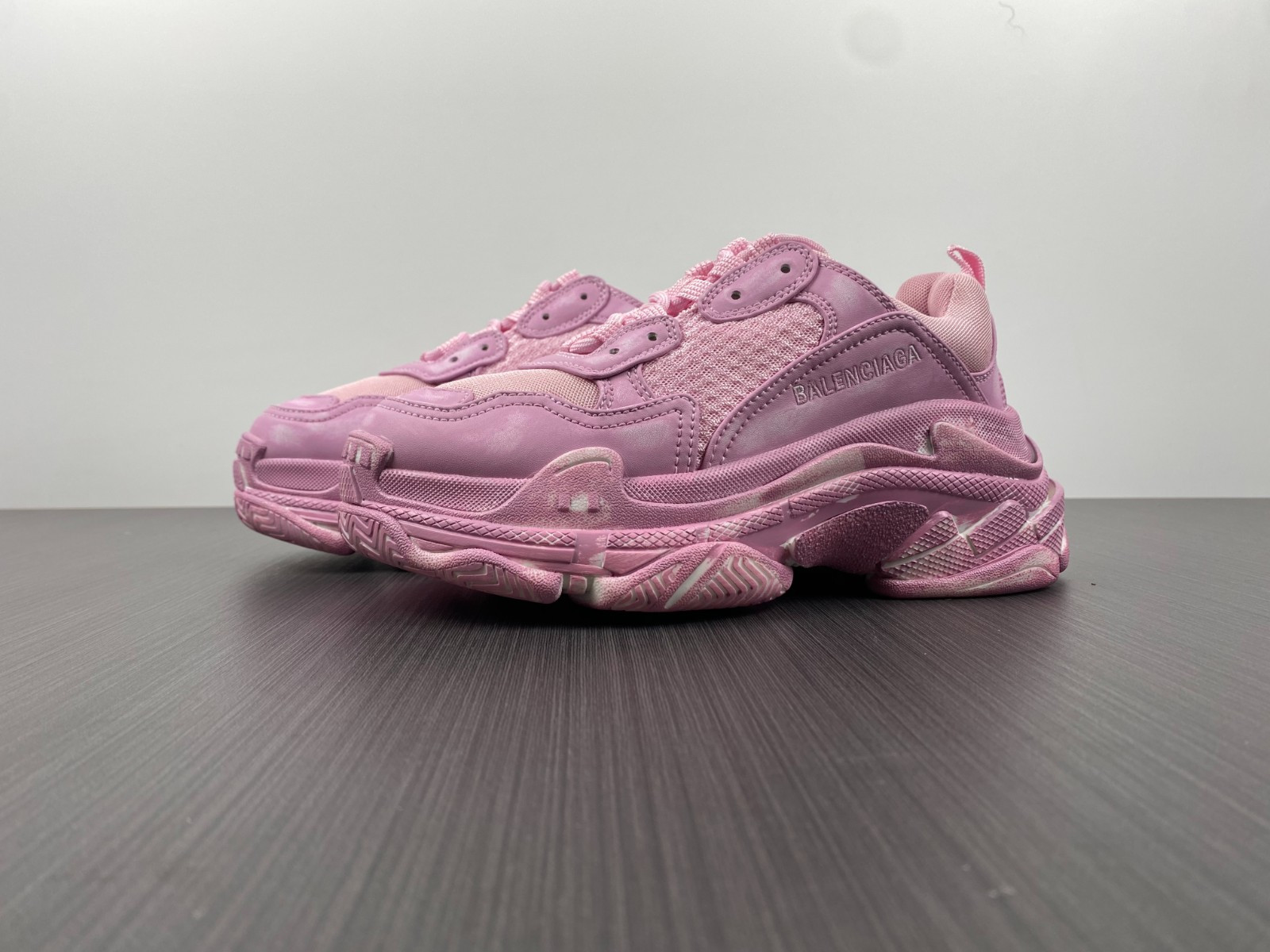 Ba*len*cia*ga triple s pink sneaker
