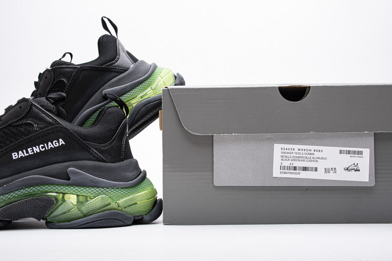 Ba*len*cia*ga triple s