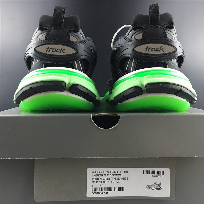 Ba*len*cia*ga sneaker tess.s black with green sole