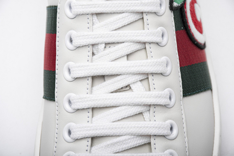 G*u*i low-top sneaker white with apple