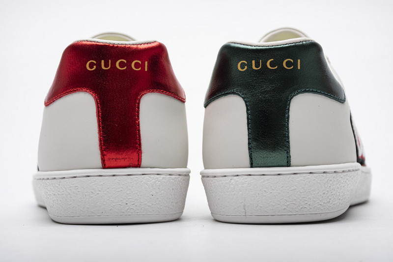 G*u*i low-top sneaker white with apple