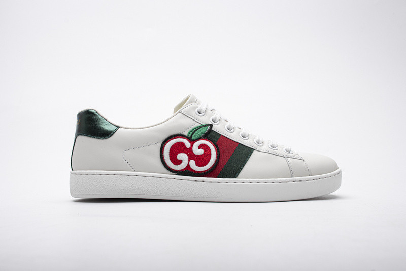 G*u*i low-top sneaker white with apple