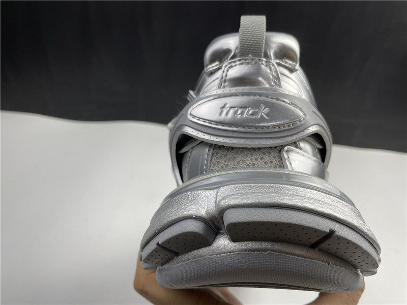 Ba*len*cia*ga track 3.0