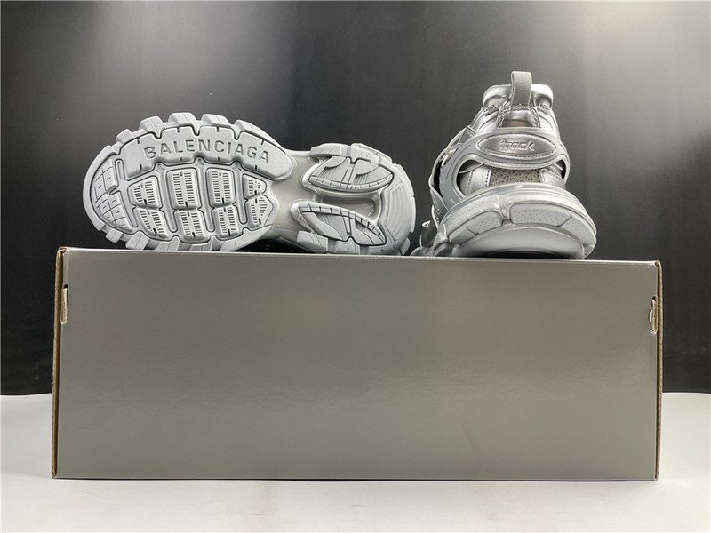 Ba*len*cia*ga track 3.0