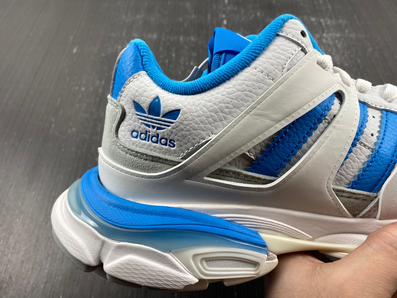 Ba*len*cia*ga 3.0 track sneaker