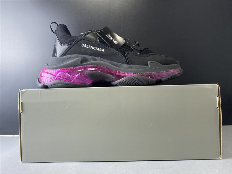 Ba*len*cia*ga triple s black sneaker