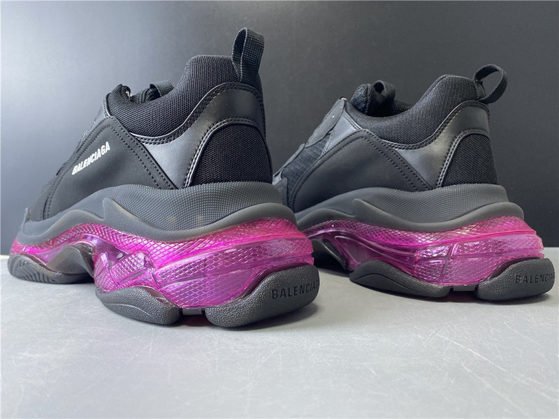 Ba*len*cia*ga triple s black sneaker