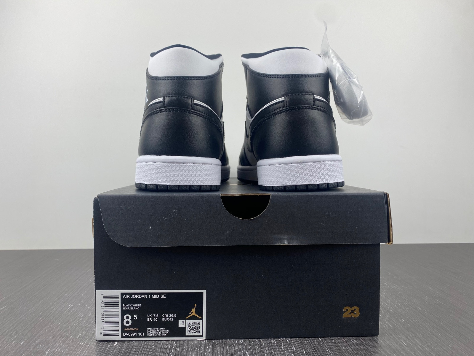 air jordan 1 mid "black/white" dv0991-101