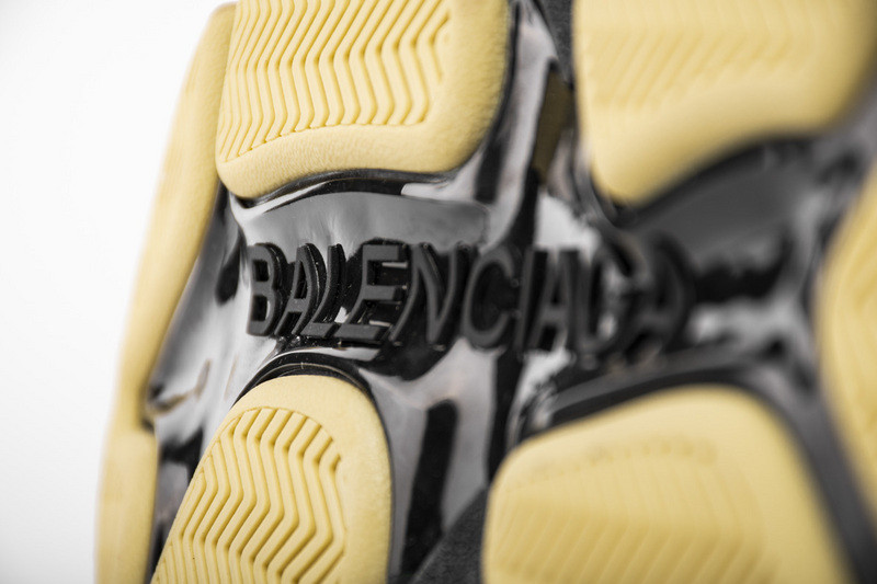 Ba*len*cia*ga triple s trainers gray