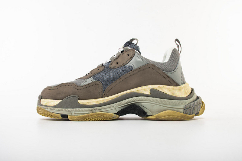 Ba*len*cia*ga triple s trainers gray