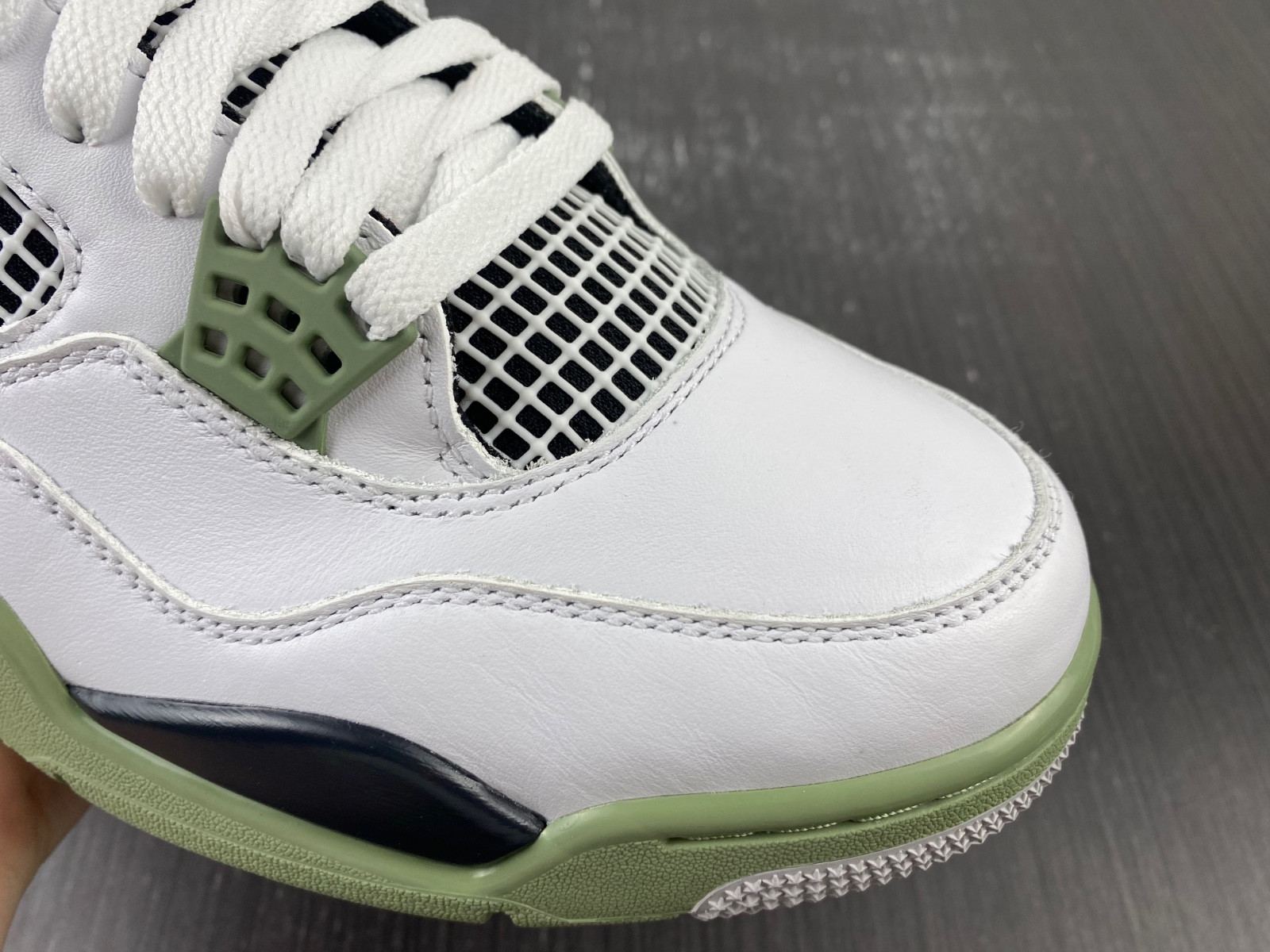 air jordan 4 seafoam oil green wmns aq9129-103