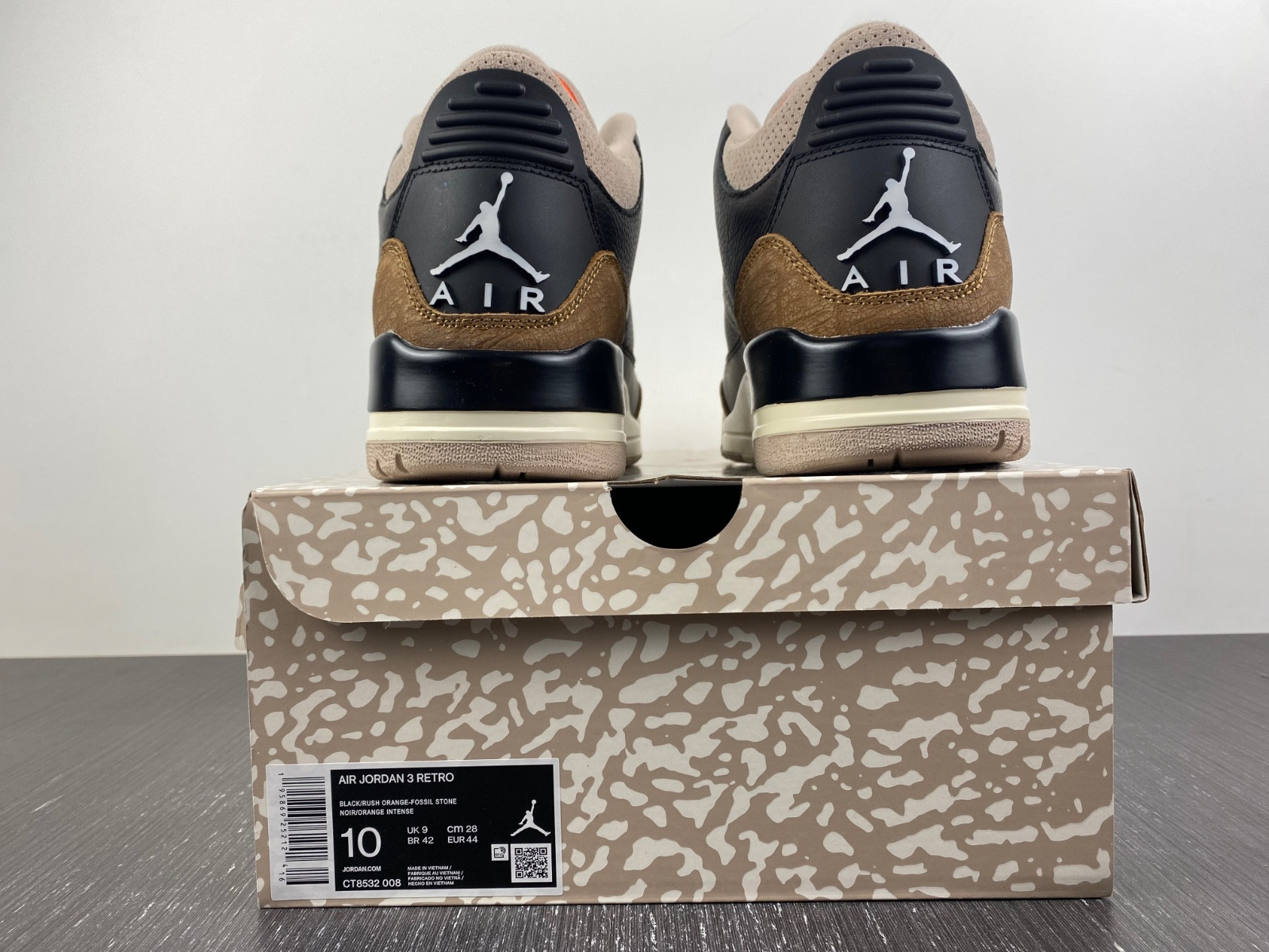 air jordan 3 desert cement ct8532-008