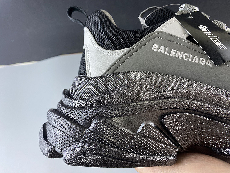 Ba*len*cia*ga grey blake triple s trainers