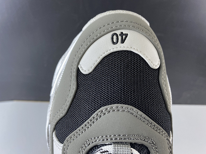 Ba*len*cia*ga grey blake triple s trainers