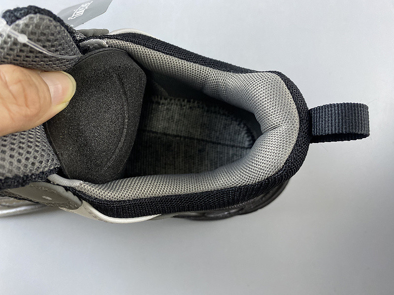 Ba*len*cia*ga grey blake triple s trainers