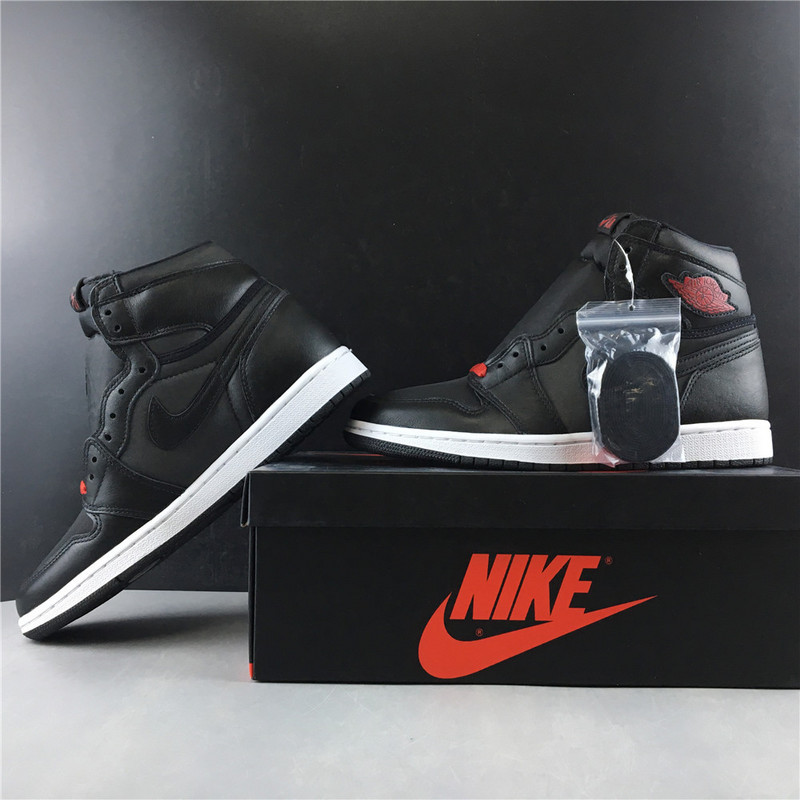 jordan 1 retro high black gym red black 555088-060