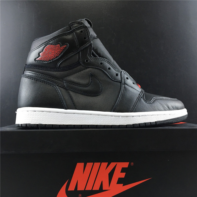 jordan 1 retro high black gym red black 555088-060