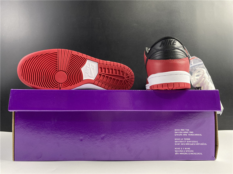 nike dunk sb low “chicago” bq6817-600