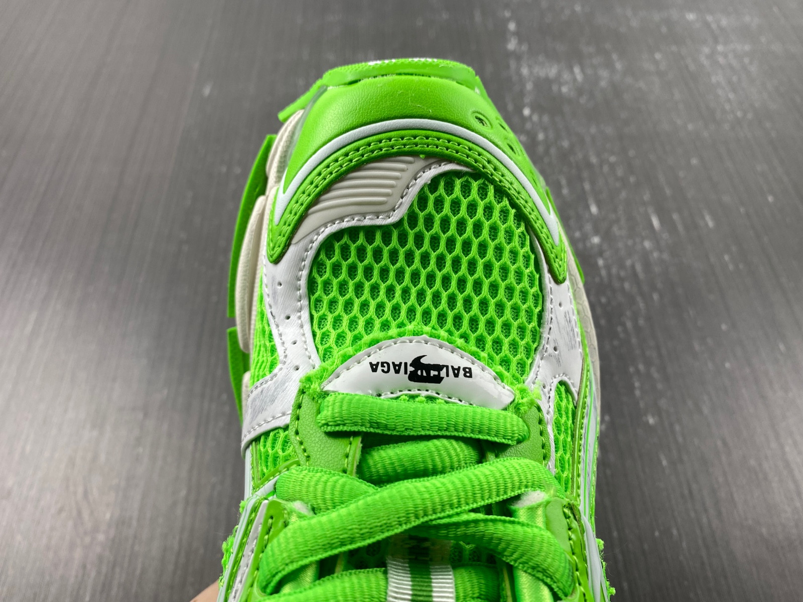 Ba*len*cia*ga runner sneaker