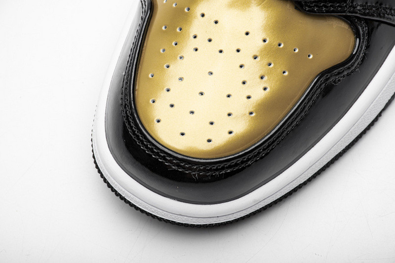 jordan 1 low gold toe cq9447-700