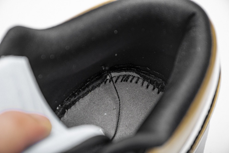 jordan 1 low gold toe cq9447-700