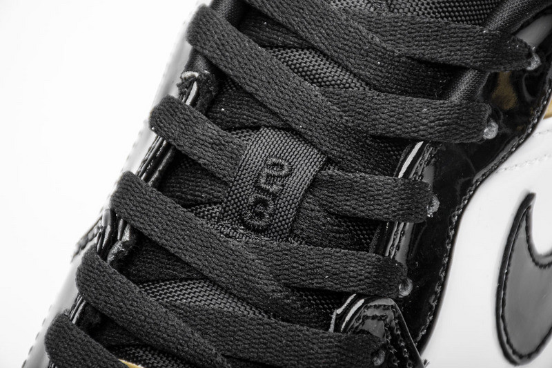 jordan 1 low gold toe cq9447-700